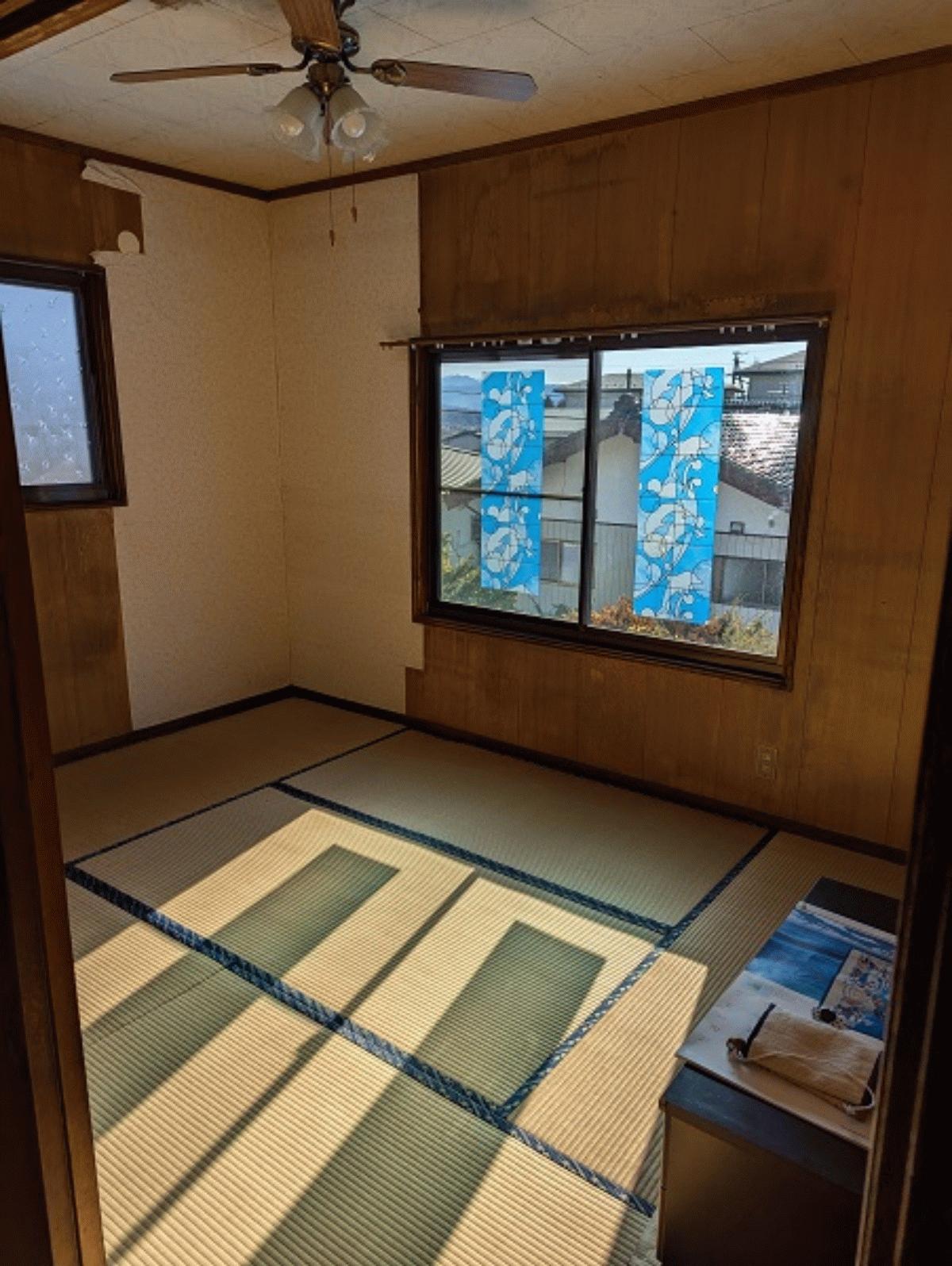 detached 箕輪町（沢）